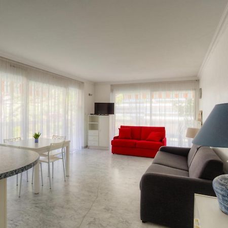 Les Lauriers Private Apartment Antibes Buitenkant foto