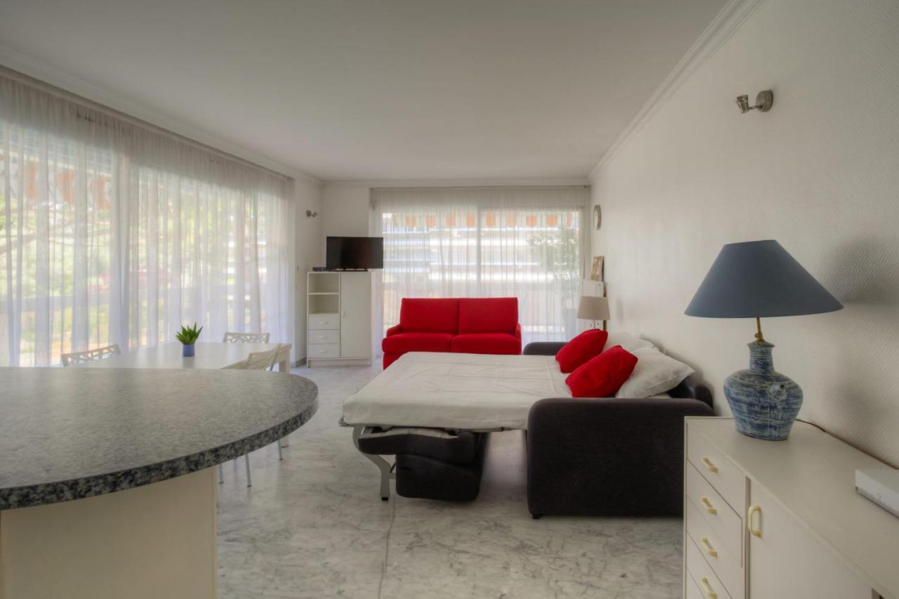 Les Lauriers Private Apartment Antibes Buitenkant foto