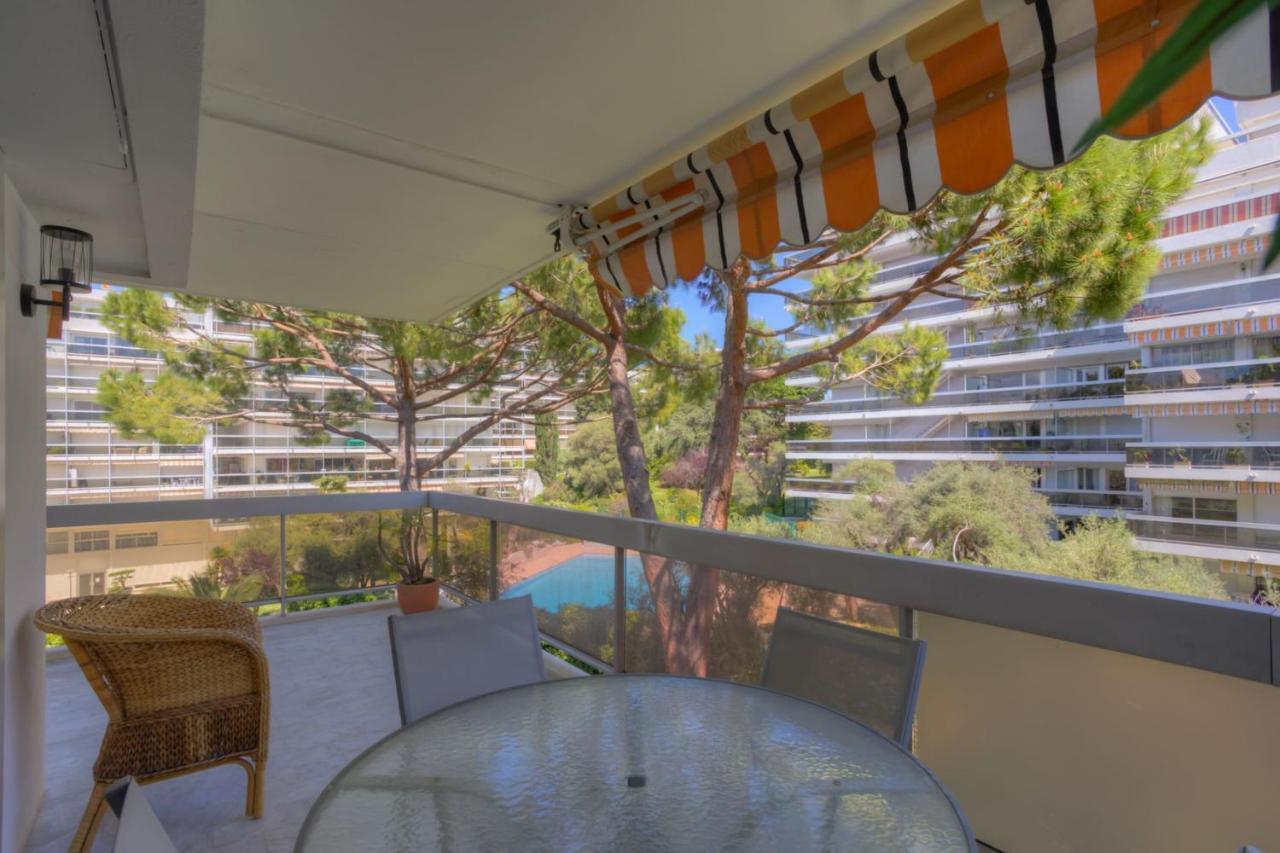 Les Lauriers Private Apartment Antibes Buitenkant foto